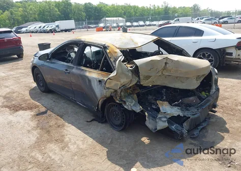 2015 Toyota Camry Le z USA, uszkodzony, nr VIN 4T4BF1FK0FR463779